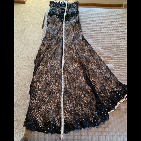 MORI LEE FORMAL GOWN - Picture 16 of 16